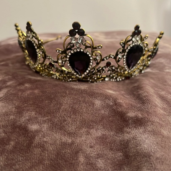 Vintage Tiara - Picture 1 of 3